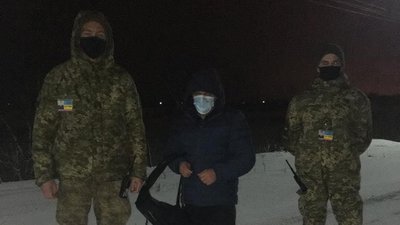Львівські прикордонники затримали іноземця біля кордону з Польщею
