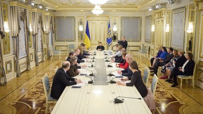 Домовились про $254 млн: Зеленський зустрівся з міжнародними інвесторами