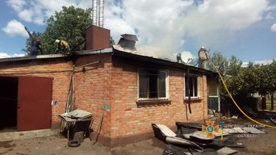 На Житомирщині на пожежі у приватному житловому будинку загинув господар оселі На Житомирщині на пожежі у приватному житловому будинку загинув господар оселі