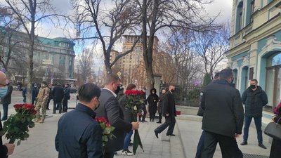 У столиці прощаються з Юхимом Звягільським У столиці прощаються з Юхимом Звягільським