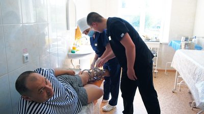 "Через війну залишили домівки". У лікарні на Вінниччині працевлаштувалися 10 медиків-переселенців