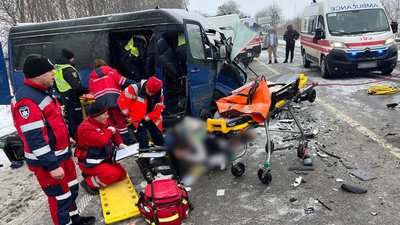ДТП на трасі "Київ-Чоп" на Львівщині: восьмеро людей травмовані