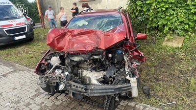 На Львівщині зіткнулися рейсовий автобус та автомобіль: є травмовані