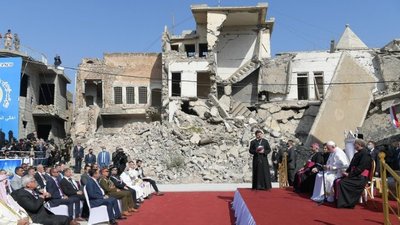 "Як жорстоко": Папа Римский виступив у колишній "столиці" ІДІЛ