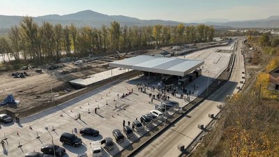 Новий ПП на кордоні з Румунією збудували за новітніми стандартами — Деркач