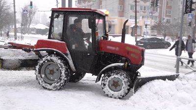 Замело: дороги Черкащини розчищають цілодобово Замело: дороги Черкащини розчищають цілодобово