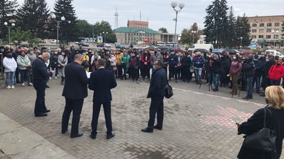 У Смілі люди мітингують проти впровадження "червоної" зони