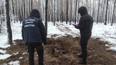 На Куп'янщині ексгумували тіла двох чоловіків, розстріляних під час окупації — прокуратура