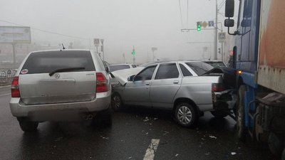 На Московському проспекті у Харкові – аварія з семи машин На Московському проспекті у Харкові – аварія з семи машин