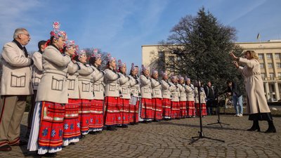 "І на оновленій землі врага не буде, супостата": в Ужгороді вшанували пам'ять Тараса Шевченка "І на оновленій землі врага не буде, супостата": в Ужгороді вшанували пам'ять Тараса Шевченка