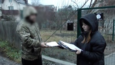 У Вінниці псевдоволонтер привласнював допомогу для ЗСУ У Вінниці псевдоволонтер привласнював допомогу для ЗСУ