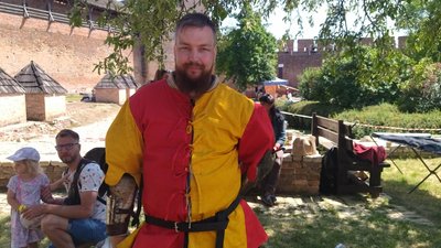 У фестивалі середньовічного бою у Луцьку беруть участь півсотні бійців У фестивалі середньовічного бою у Луцьку беруть участь півсотні бійців