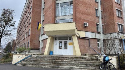 Є і тепло, і гаряча вода: у Полтавському педуніверситеті відновили зношені тепломережі