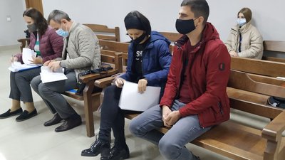 Суд виніс вирок водію, який збив батька з двома дітьми на пішохідному переході у Луцьку Суд виніс вирок водію, який збив батька з двома дітьми на пішохідному переході у Луцьку