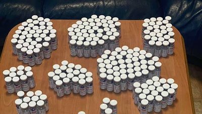 На Львівщині чоловік намагався перевезти контрабанду ліків на 10 мільйонів гривень