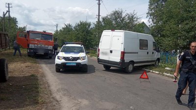 На Волині бус збив трирічну дівчинку: дитину готують до операції