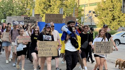 У Луцьку — мирна акція проти відставки Федорова з посади міністра оборони