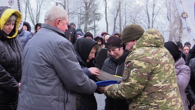 Загинули в Донецькій області: на Тернопільщині попрощалися з чотирма військослужбовцями Загинули в Донецькій області: на Тернопільщині попрощалися з чотирма військослужбовцями