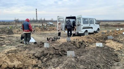 На Алеї слави у Харкові перепоховали бійця тероборони, який був похований як безіменний На Алеї слави у Харкові перепоховали бійця тероборони, який був похований як безіменний