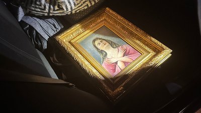 100-річну картину без дозвільних документів намагалася вивезти з України громадянка Чехії