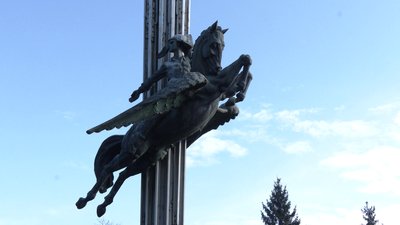 Пам'ятник Островському