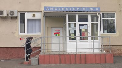 У Миколаєві медики показали, як відбувається процес щеплення проти COVID-19 У Миколаєві медики показали, як відбувається процес щеплення проти COVID-19