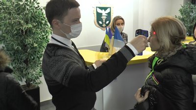 У Слов’янську людям з температурою відмовляють у наданні адмінпослуг