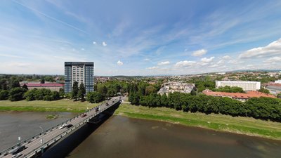 В Ужгороді збирають підписи проти побудови 16-поверхівки на Студентській набережній В Ужгороді збирають підписи проти побудови 16-поверхівки на Студентській набережній