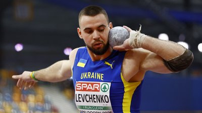 Штовхальник ядра Артем Левченко на Євро-2025 у приміщенні