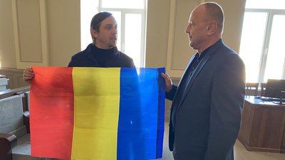 "Байкери за мир": на Прикарпатті румунські мотоциклісти влаштували пробіг на підтримку України "Байкери за мир": на Прикарпатті румунські мотоциклісти влаштували пробіг на підтримку України