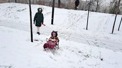 Святкова казка й снігова дійсність. Фоторепортаж з різдвяного Дніпра Святкова казка й снігова дійсність. Фоторепортаж з різдвяного Дніпра