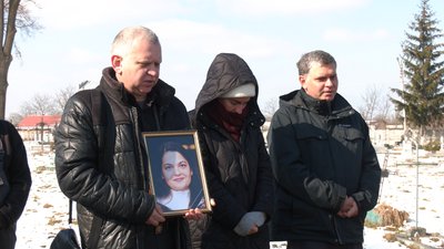 В Івано-Франківській громаді попрощалися з журналісткою Оксаною Кваснишин В Івано-Франківській громаді попрощалися з журналісткою Оксаною Кваснишин