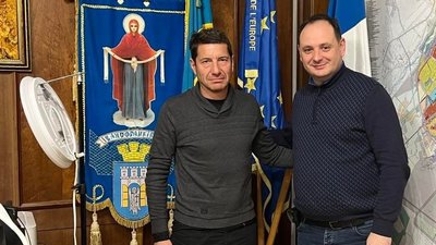 "У лиху годину пізнаєш вірну людину". У Франківськ приїхав мер французького міста Канни