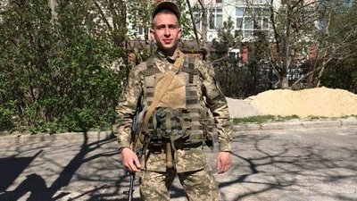 "Їх здав командир": жителька Полтави Оксана Худар чекає із полону сина Абдурахмана "Їх здав командир": жителька Полтави Оксана Худар чекає із полону сина Абдурахмана