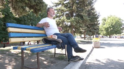 Юра Невідомий: сім років у селищі на Харківщині живе чоловік без історії — репортаж
