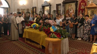 Групу, в складі якої він був, обстріляла артилерія росіян: у Чернігові поховали бійця Андрія Юрченка Групу, в складі якої він був, обстріляла артилерія росіян: у Чернігові поховали бійця Андрія Юрченка