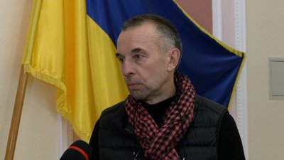 Танк на “Кругу” та таблички із радянською символікою приберуть із вулиць Чернігова: коли та хто має це зробити Танк на “Кругу” та таблички із радянською символікою приберуть із вулиць Чернігова: коли та хто має це зробити