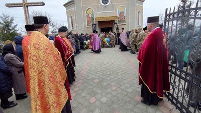 На Тернопільщині попрощалися з двома бійцями На Тернопільщині попрощалися з двома бійцями