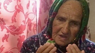 Матір політичного в'язня Ленура Халілова — Ресуд Халілова