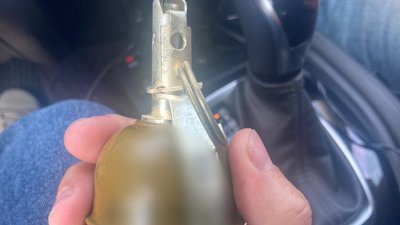 чоловіку повідомили про підозру у збуті гранат і підривачів