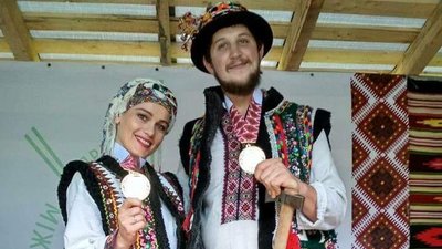 Петро Сказків з Мирославою Стефанців Петро Сказків з Мирославою Стефанців