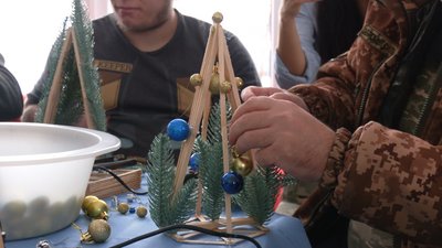 Майстер-клас для бійців у Першому добровольчому шпиталі Майстер-клас для бійців у Першому добровольчому шпиталі