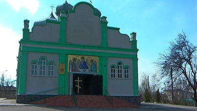 Як дотримуються правил гігієни в Кафедральному соборі Святої Трійці у Запоріжжі