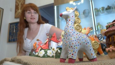 Головне – настрій: черкаська майстриня з глини створює казкових істот