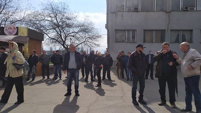 У Миколаєві влаштували акцію проти карантинних обмежень. Чого вимагають протестувальники У Миколаєві влаштували акцію проти карантинних обмежень. Чого вимагають протестувальники