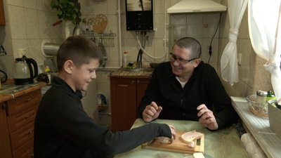 Вибуховою хвилею розірвало очі: ветерані війни з Волині переніс 10 операцій Вибуховою хвилею розірвало очі: ветерані війни з Волині переніс 10 операцій
