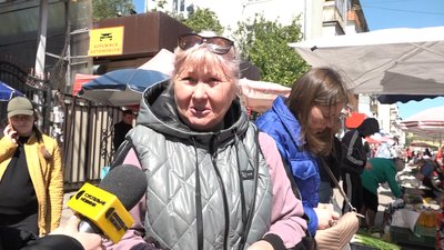 Ціна полуниці на Житньому ринку: чи продають там ягоди вирощені на Житомирщині Ціна полуниці на Житньому ринку: чи продають там ягоди вирощені на Житомирщині