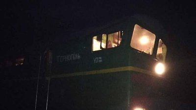 Житель Тернопільського району, якого травмував тепловоз, помер у лікарні