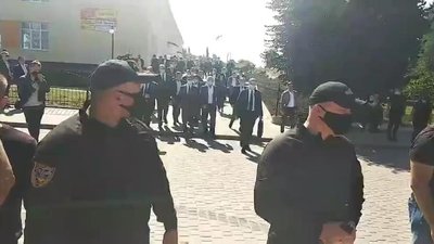 Президент у Сатанові. Фото: Суспільне Поділля Президент у Сатанові. Фото: Суспільне Поділля