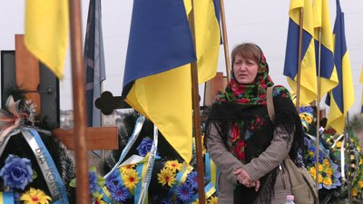 "Важко було на дрон зібрати": історія матері загиблого бійця та волонтерки Лариси Данічкіної з Рівного "Важко було на дрон зібрати": історія матері загиблого бійця та волонтерки Лариси Данічкіної з Рівного